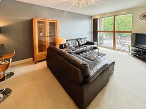 Lounge- click for photo gallery